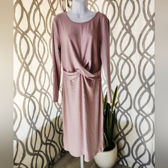 Nine West Dresses & Skirts - Nine West Blush Long Sleeve Dress Size Large